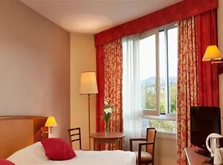 Oceania Ferrand Hotel